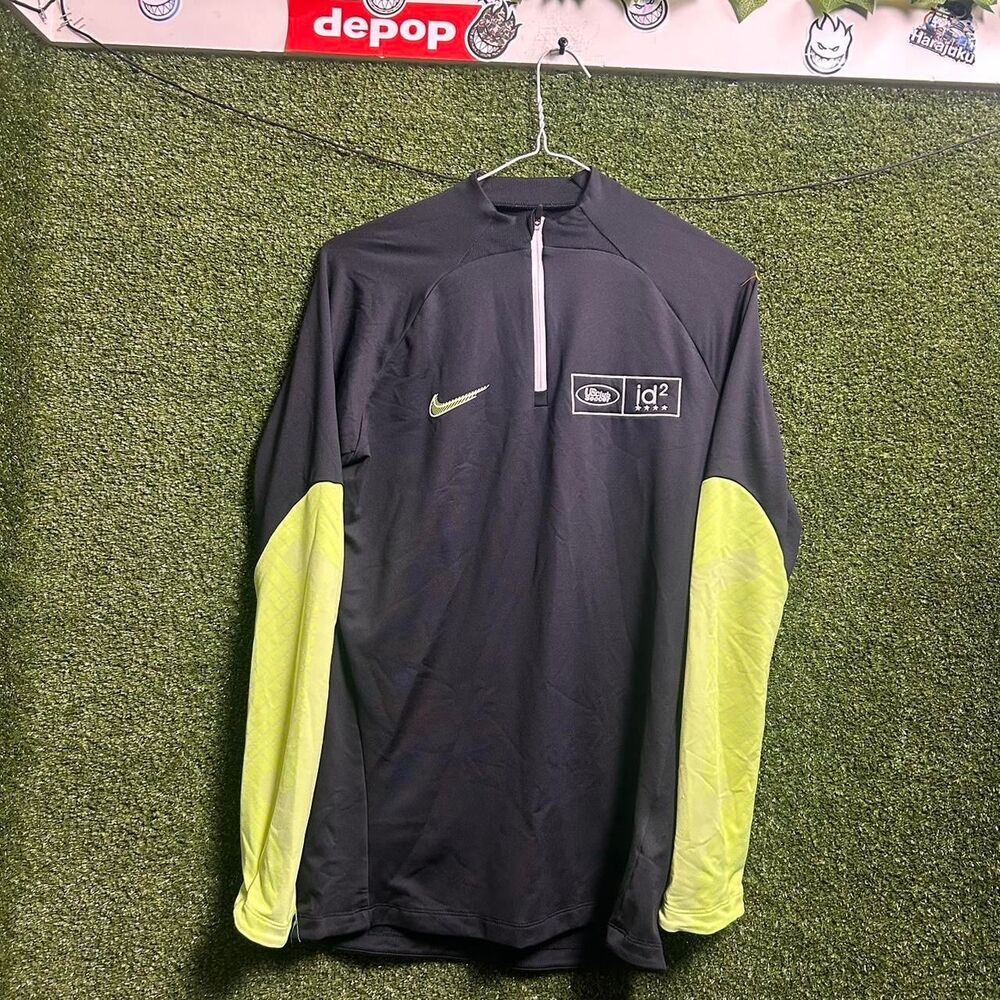 Nike Men's Black and Grey Sweatshirt